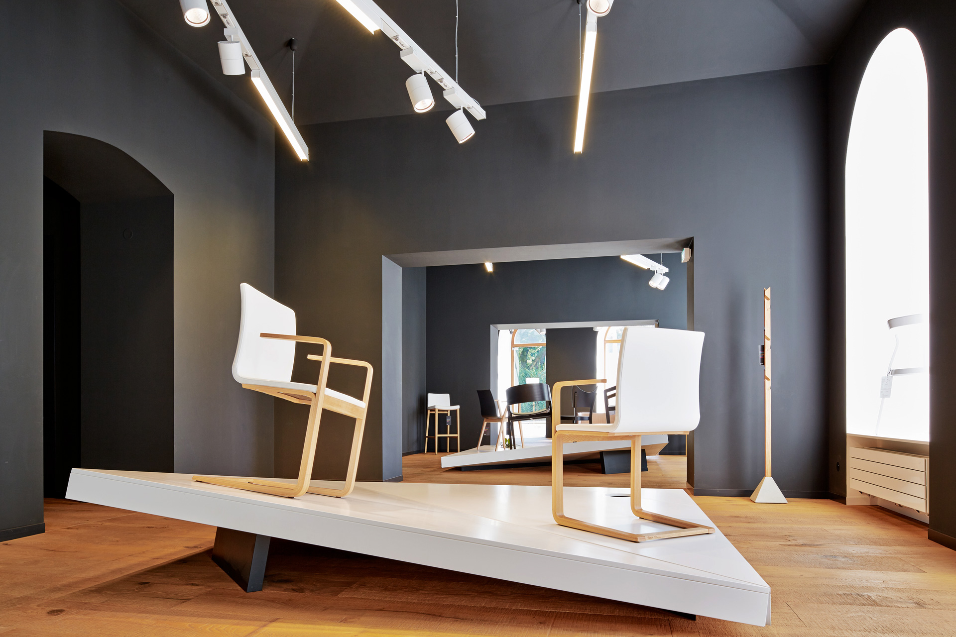 Mojo Armchair · Showroom display